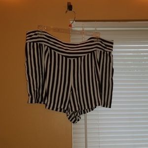 Xhilaration striped shorts